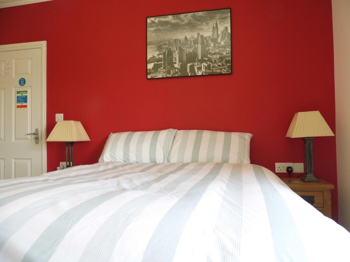 Victoria Bed & Breakfast Bacton  Bagian luar foto