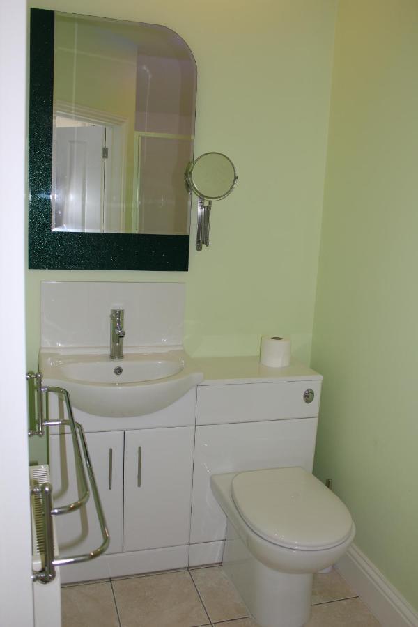 Victoria Bed & Breakfast Bacton  Bagian luar foto